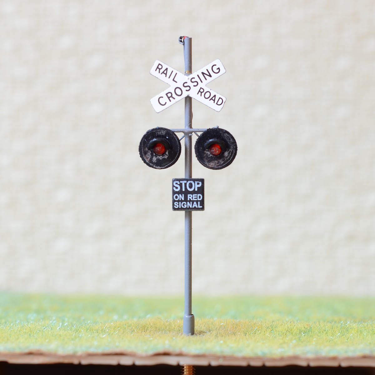 1 x OO Scale railroad grade crossing signal LED made 2 target faces Gray #X 